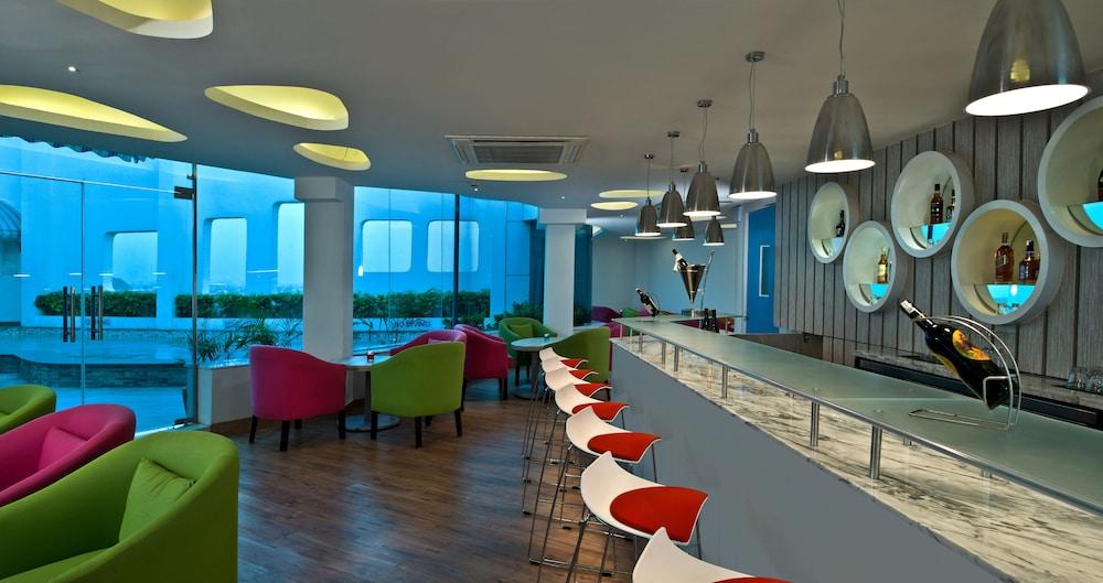 Park Inn By Radisson New Delhi Ip Extension Nova Deli Exterior foto